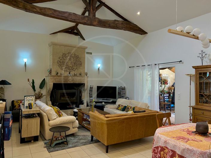 Image No.4-10 Bed House for sale