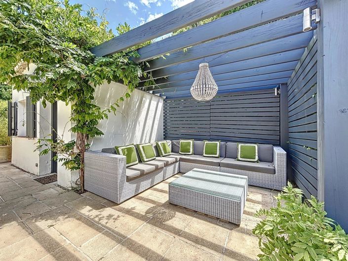 Image No.23-6 Bed House for sale