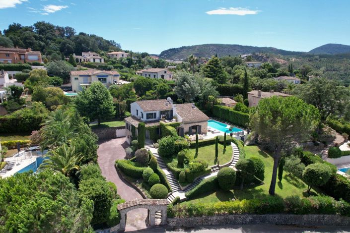 Image No.25-6 Bed House for sale