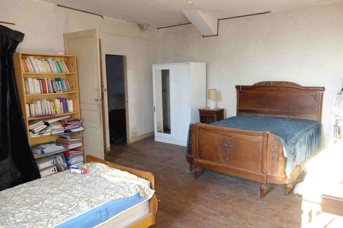 Image No.14-6 Bed House for sale