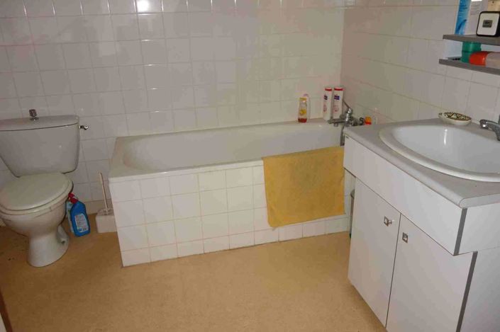 Image No.15-6 Bed House for sale