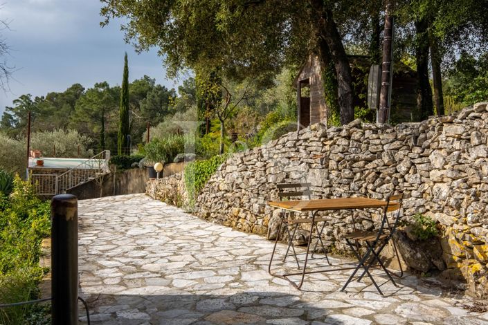 Image No.12-6 Bed House for sale