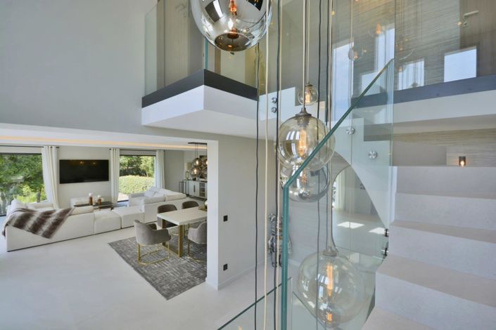 Image No.17-4 Bed House for sale