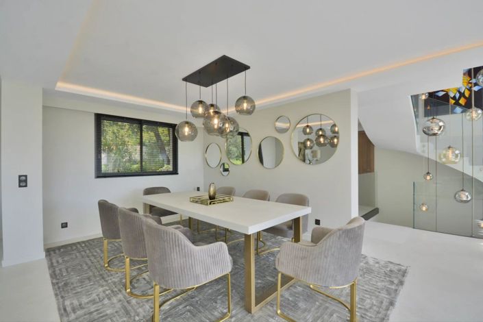 Image No.21-4 Bed House for sale