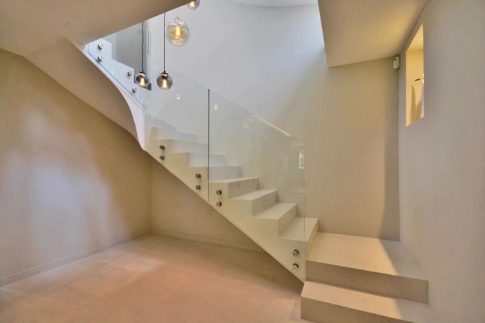 Image No.40-4 Bed House for sale