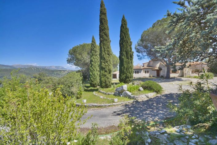 Image No.11-5 Bed House for sale