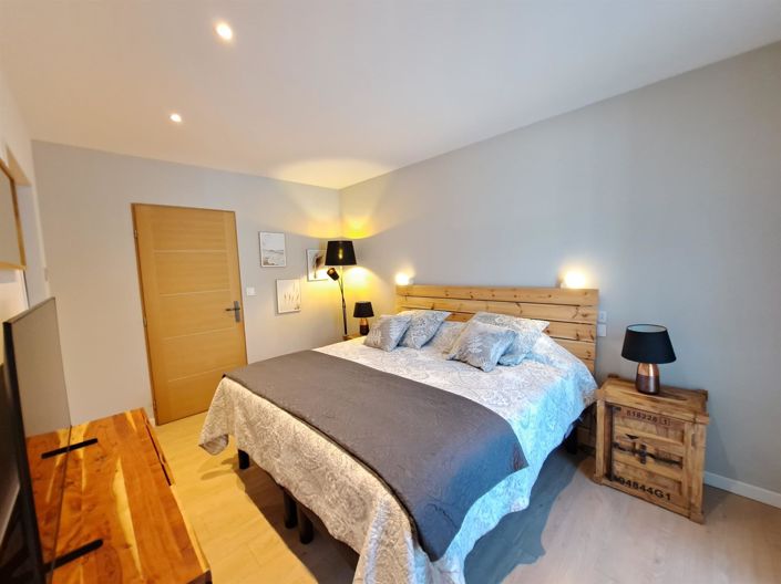 Image No.19-4 Bed House for sale