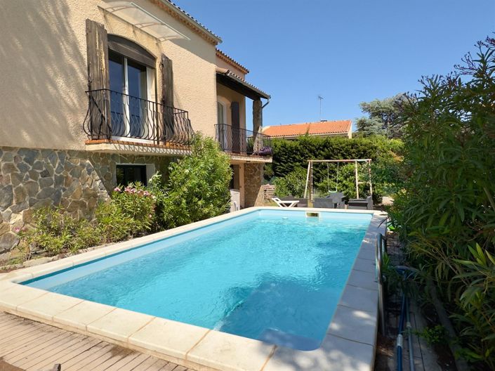 Image No.1-4 Bed House for sale