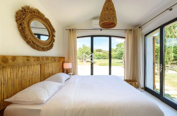 Image No.10-5 Bed House for sale