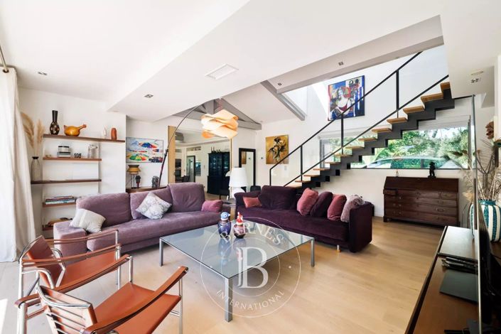 Image No.15-3 Bed House for sale