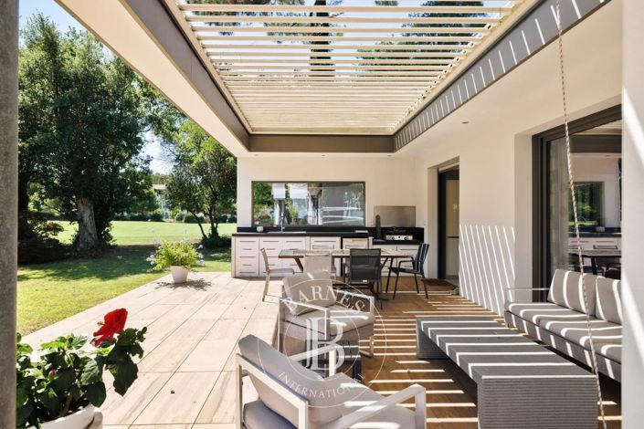 Image No.4-3 Bed House for sale