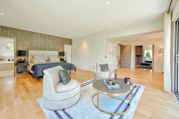 Image No.12-5 Bed House for sale