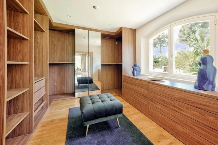 Image No.14-5 Bed House for sale