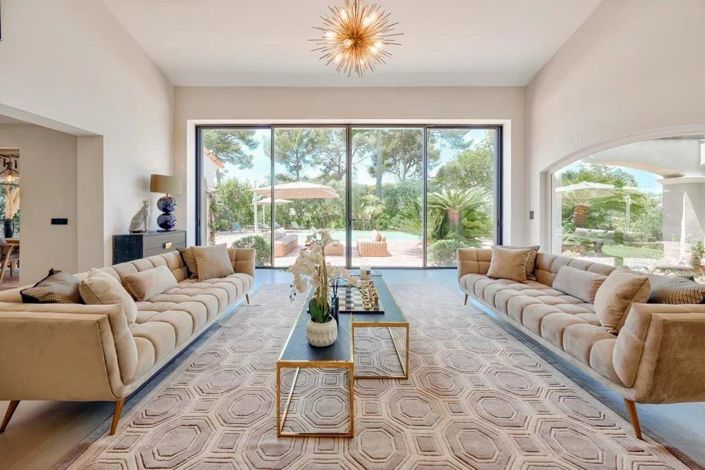 Image No.7-5 Bed House for sale