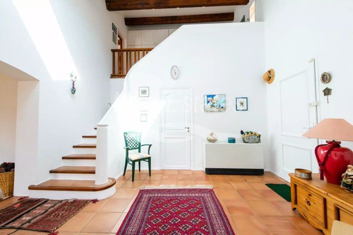 Image No.10-3 Bed House for sale