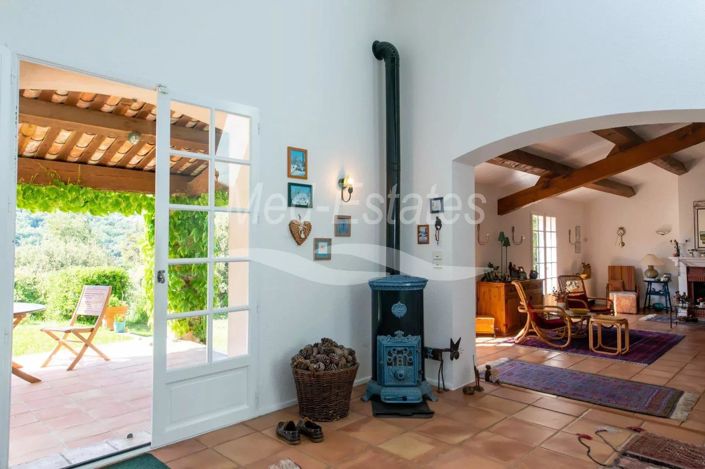 Image No.14-3 Bed House for sale