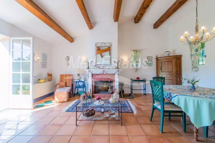 Image No.8-3 Bed House for sale