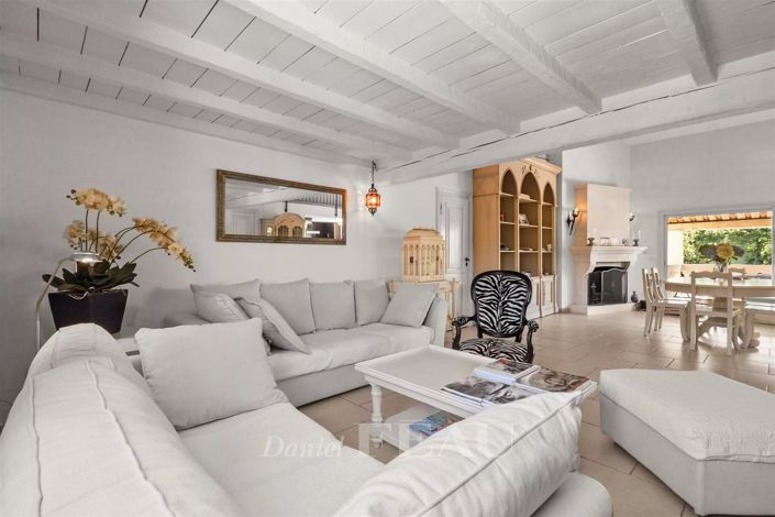 Image No.11-4 Bed Apartment for sale