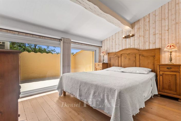 Image No.13-4 Bed Apartment for sale