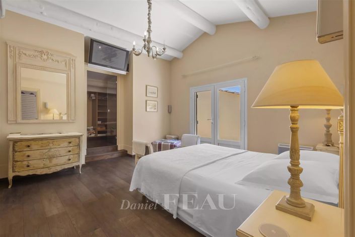 Image No.14-4 Bed Apartment for sale