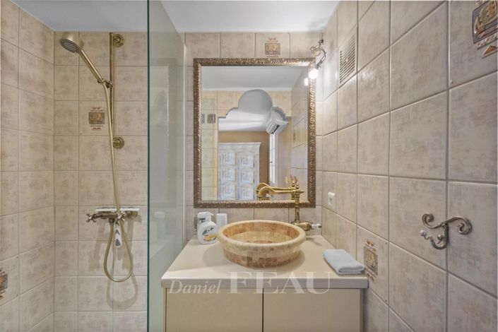 Image No.19-4 Bed Apartment for sale