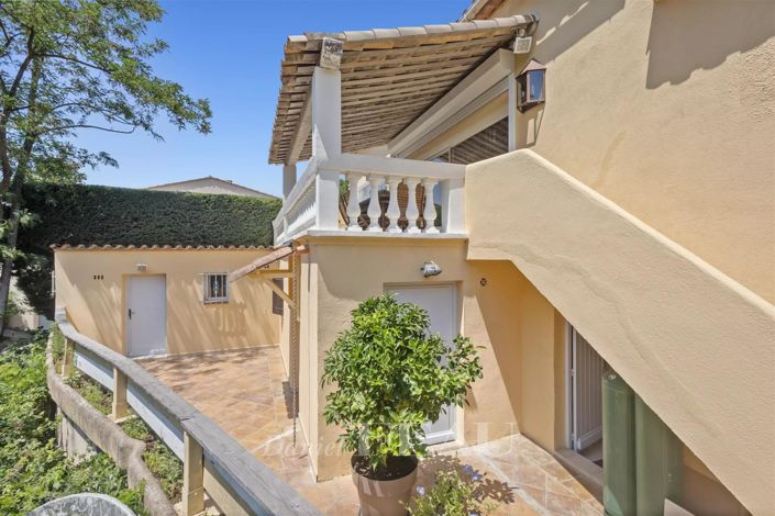 Image No.22-4 Bed Apartment for sale