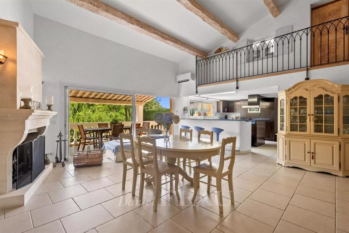 Image No.3-4 Bed Apartment for sale