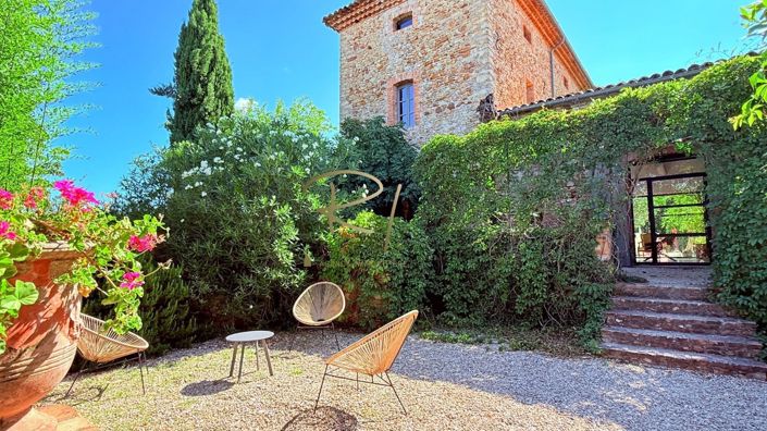 Image No.1-6 Bed House for sale