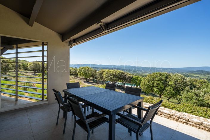 Image No.2-4 Bed House for sale