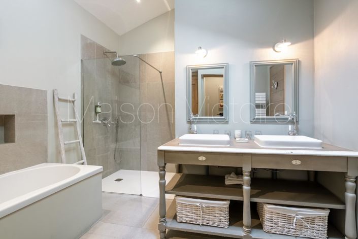 Image No.21-11 Bed House for sale