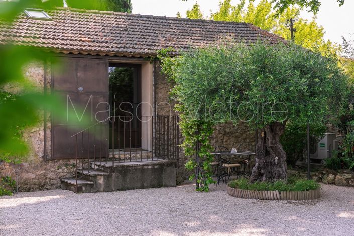 Image No.5-11 Bed House for sale