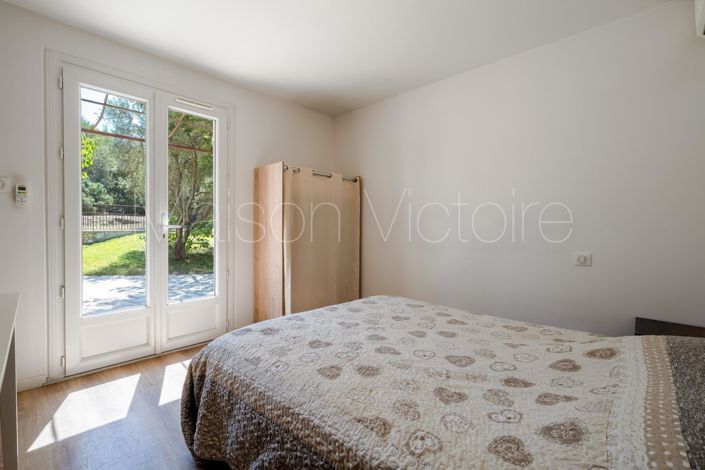 Image No.19-4 Bed House for sale