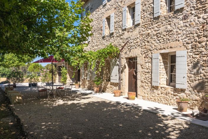 Image No.11-6 Bed House for sale