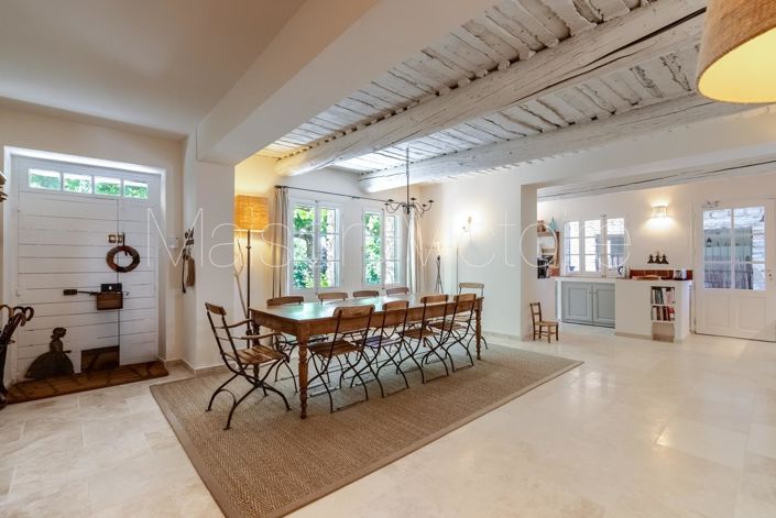 Image No.17-6 Bed House for sale