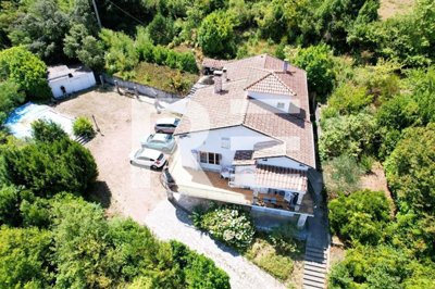 7 Bed House for sale