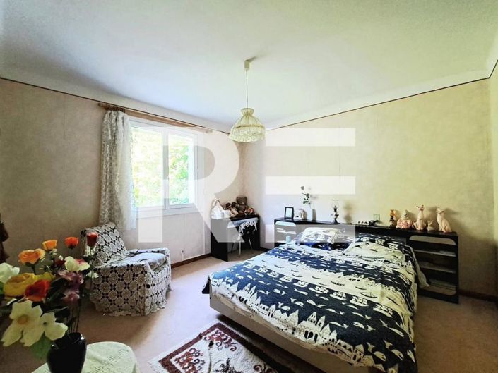 Image No.16-7 Bed House for sale