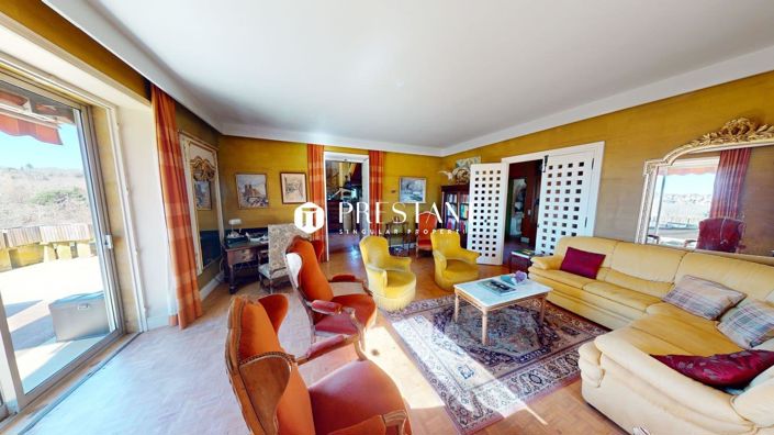 Image No.4-5 Bed House for sale