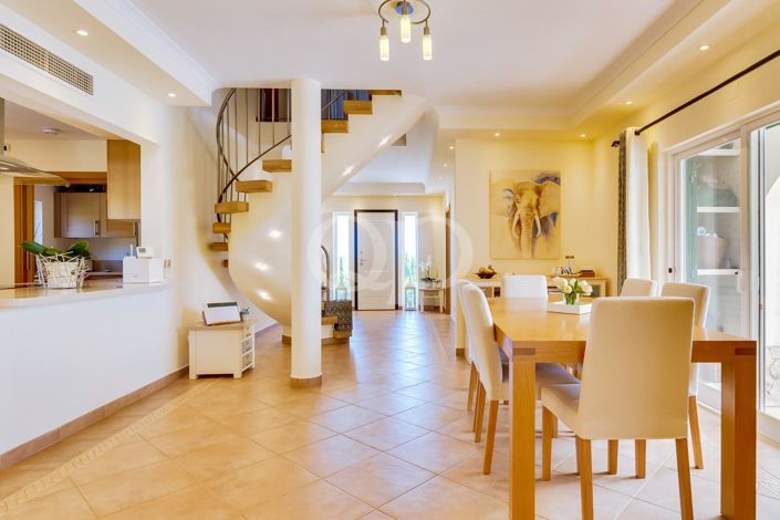 Image No.29-5 Bed House for sale