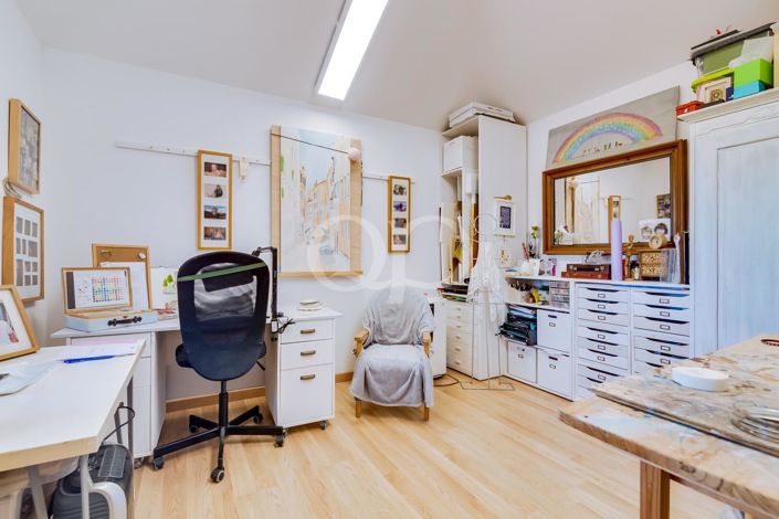 Image No.30-5 Bed House for sale