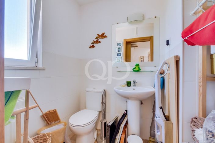 Image No.31-5 Bed House for sale