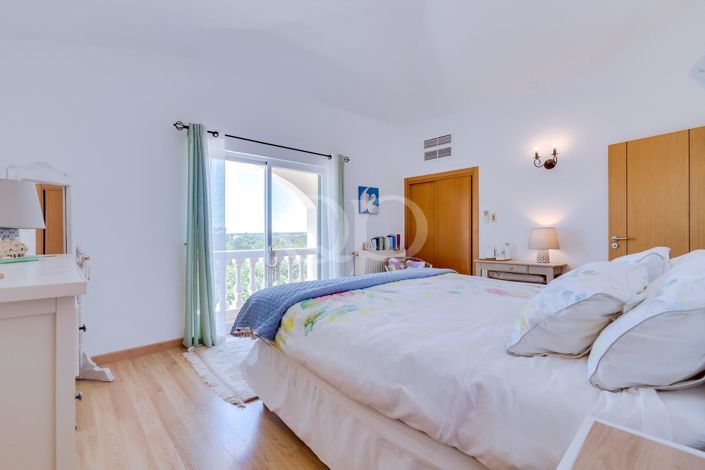 Image No.34-5 Bed House for sale