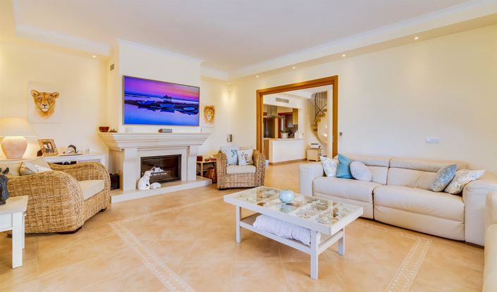 Image No.53-5 Bed House for sale