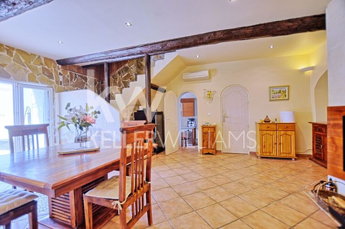 Image No.6-3 Bed House for sale