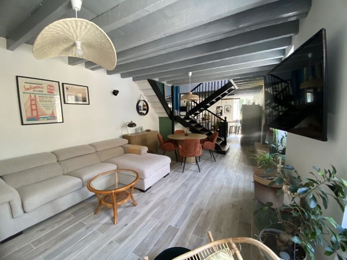 Image No.8-3 Bed House for sale