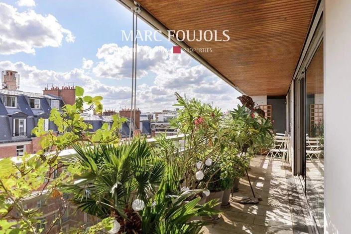 Image No.1-4 Bed Apartment for sale