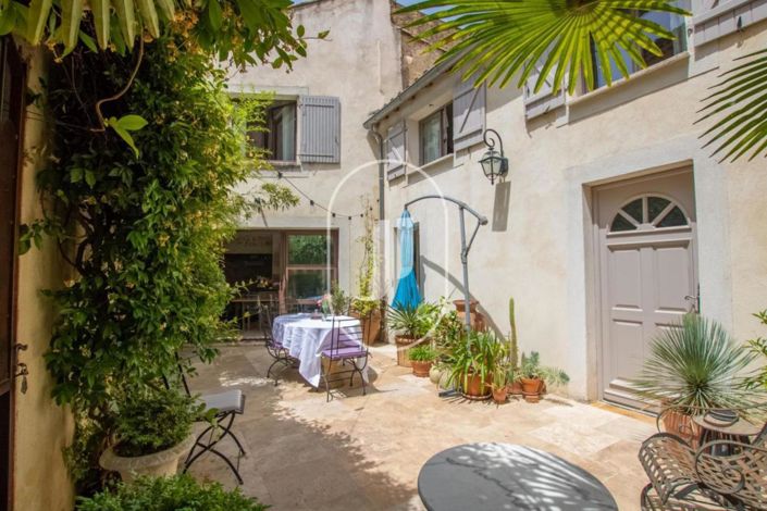 Image No.1-3 Bed House for sale