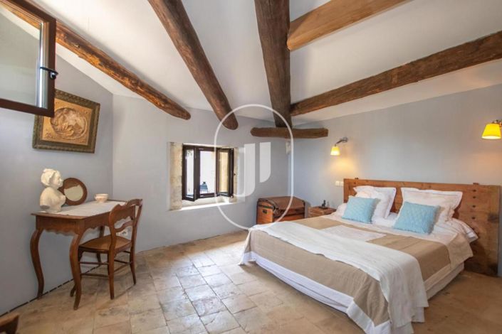 Image No.13-3 Bed House for sale