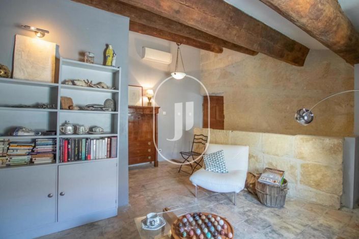 Image No.8-3 Bed House for sale