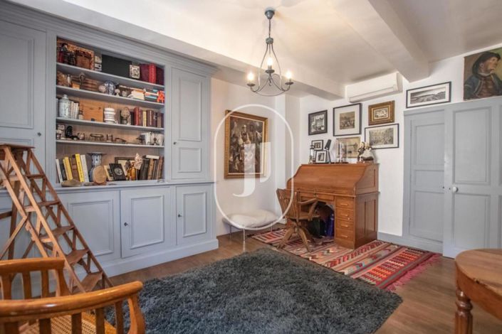 Image No.9-3 Bed House for sale