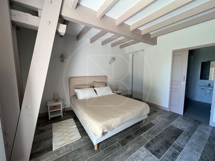 Image No.9-6 Bed House for sale